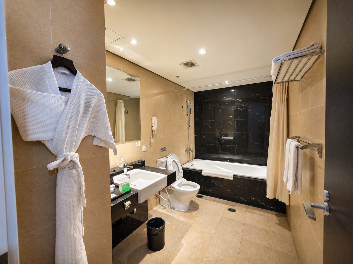 Bathroom Junior Suite